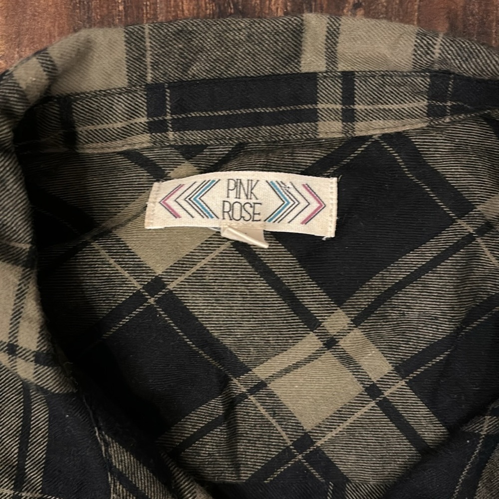 Flannel - Picture 3 of 3